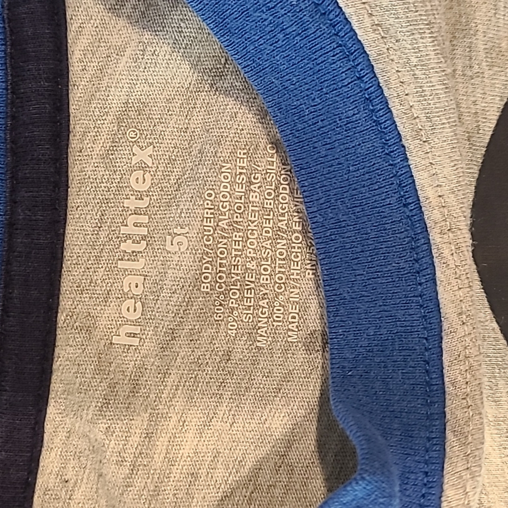 Lot of 3 shirts 5T - Picture 4 of 12
